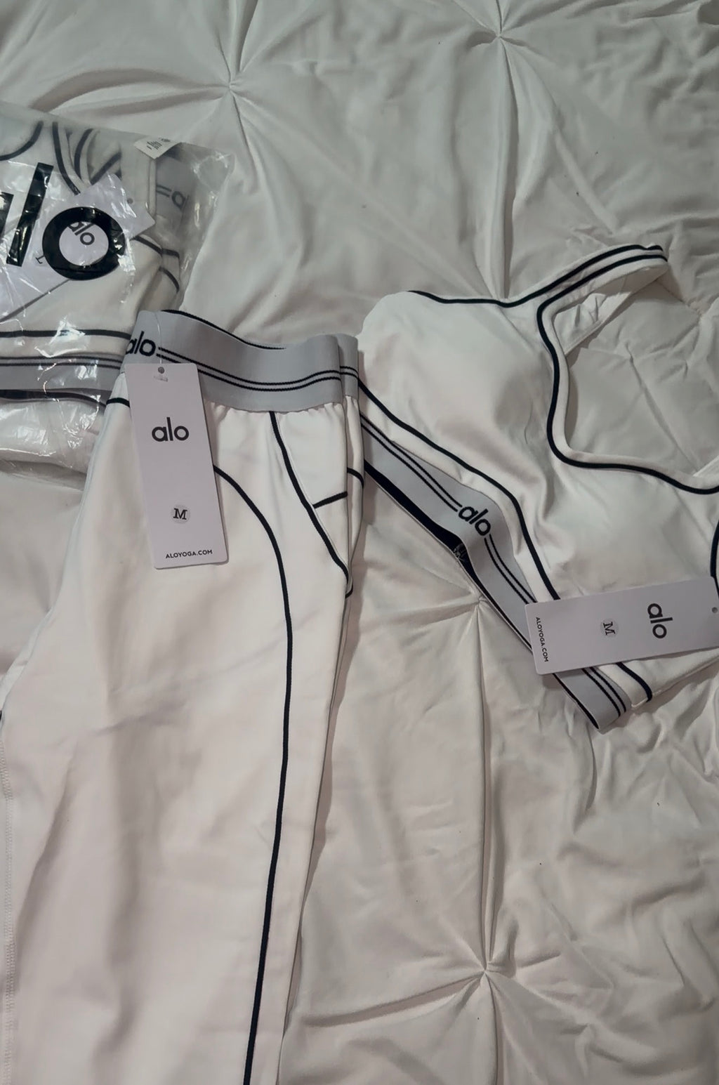 White Alo Set